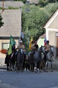 KNOBLEHARJEVO 2012 - Pohod Knobleharjeve konjenice 2012